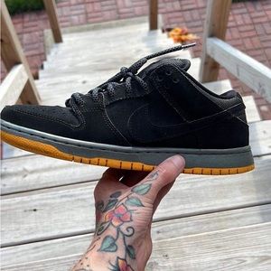 Nike SB Dunk university gold